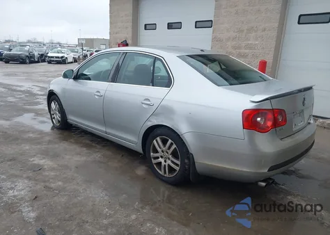 2007 Volkswagen Jetta Wolfsburg Edition from USA, damaged, VIN 3VWEF71KX7M079842